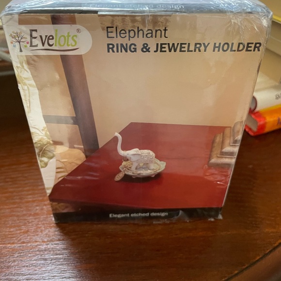 Evelots Elephant Ring and Jewelry Holder -NWT- 2 in Stock - Picture 4 of 4